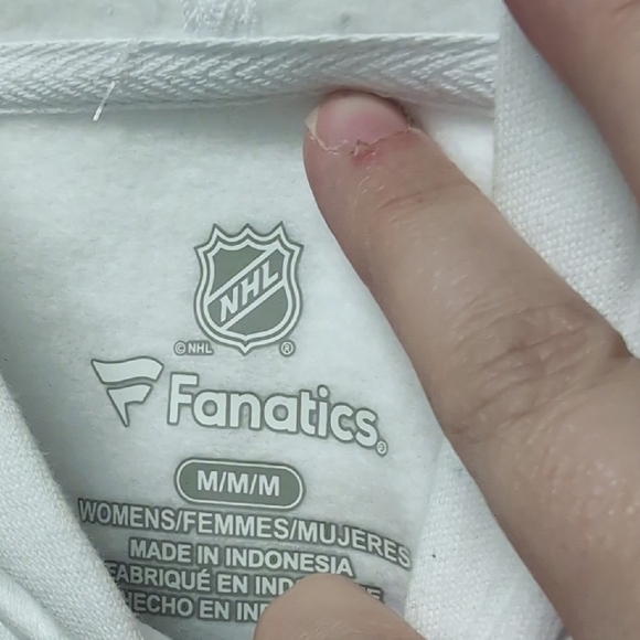 Fanatics White and Red Ottawa Senators Long Sleeve Hoodie Size Med. NWT. - Picture 4 of 7